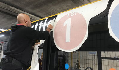 Fahrzeugbeschriftung Busse 12