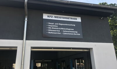 Werbeschilder aus Hanau 11