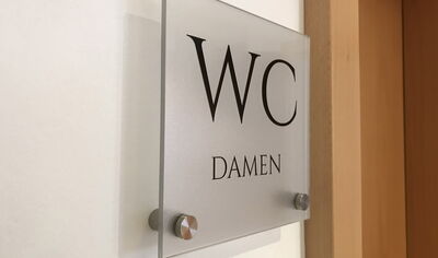 Aufkleber & Beschriftungen aus Hanau 107